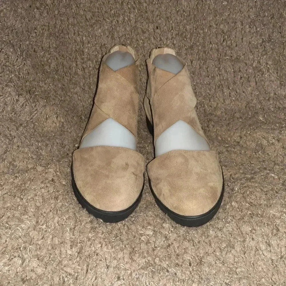EILEEN FISHER-Light Brown Suede Platform Sandals-Back Zip-Sz 7.5-Near Mint - Picture 3 of 7